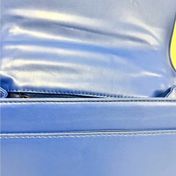 Beautiful Badgley & Mischka Quilted Blue Chain Shoulder Bag MSRP $99 - Picture 7 of 7